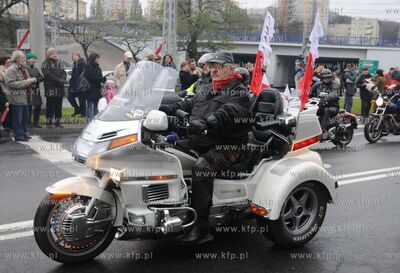 Gdynia. Parada z okazji 91 rocznicy odzyskania przez...
