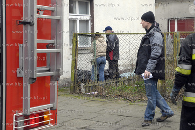 Ustka ul. Krotka - pozar mieszkania na poddaszu budynku...