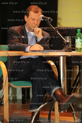 Studio Radia Gdansk. Debata kandydatow na prezydenta...