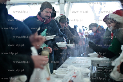 Juz po raz szesnasty zorganizowano Wigilie dla ubogich,...