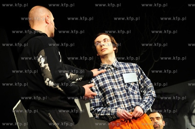 Teatr Miejski Gdynia Wystep Kabaretu LIMO, nz. Szymon...