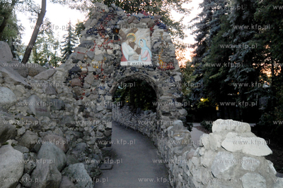 Sanktuarium Matki Bozej Bolesnej w Licheniu (woj. wielkopolskie)....