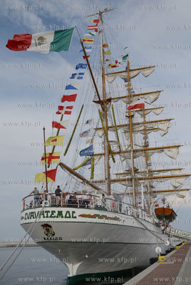 W Gdyni pseudokibice Ruchu Chorzow pobili meksykanskich...