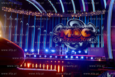 Gdynia - Skwer Kosciuszki. Dzien i noc trwaja prace...