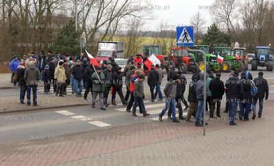 Protest rolnikow z powiatow chojnickiego i tucholskiego...