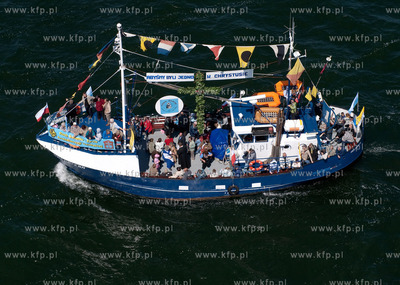Morska Pielgrzymka Rybakow w Pucku na odpust Sw Piotra...