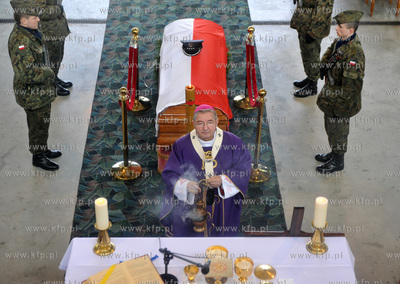 Pruszcz Gdansk, 49. Pulku Smiglowcow Bojowych. Uroczystosc...