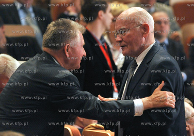 Obchody 20. rocznicy odzyskania wolnosci i upadku komunizmu....