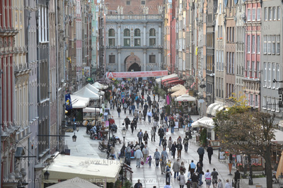 Glowne Miasto w Gdansku - widok na ulice Dluga i Zlota...