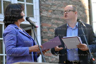 Gdansk. Ul. Mariacka 42. Filia Wojewodzkiej i Miejskiej...