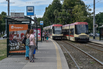 Tramwaj PESA 120NAG SWING na al. Zwycięstwa w Gdańsku....