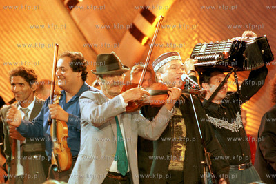 Final pierwszego koncertu Festiwalu Piosenki w Sopocie,...