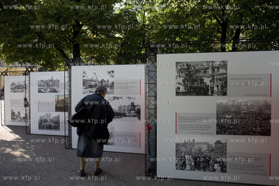 Wernisaż wystawy fotograficznej poświęconej historii...