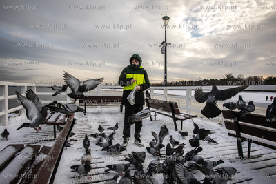Molo w Gdańsku Brzeźne otwarte po remoncie.
22.12.2021
fot....