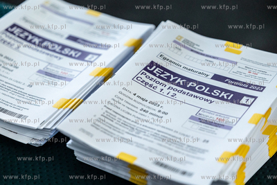 X Liceum Ogólnokształcące Dwujęzyczne im. Lecha...