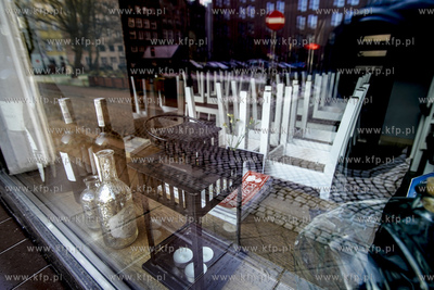 Koronawirus. Zamknięta restauracja w Gdańskui po...