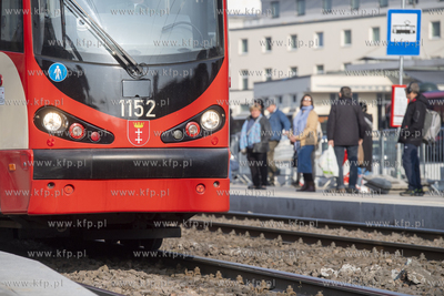 Wstępne otwarcie naziemnego przejścia dla pieszych...