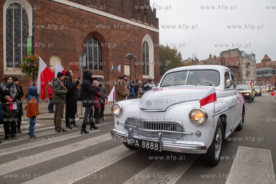 Gdańsk. Parada z okazji Narodowego Święta Niepodległości....