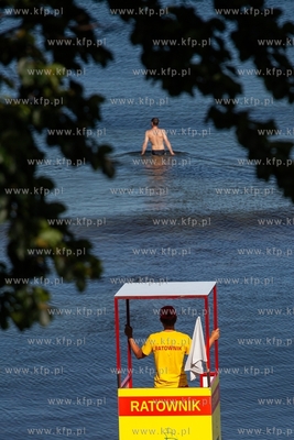 Gdynia Orłowo. Upalny dzień nad morzem. 29.06.2019...