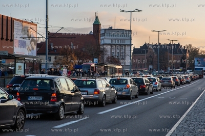 Korek na ul. Podwale Grodzkie w Gdańsku. 14.11.2019...