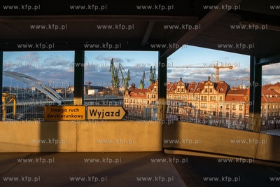 Gdańsk. Naziemny parking wielopoziomowy przy ul. Jana...