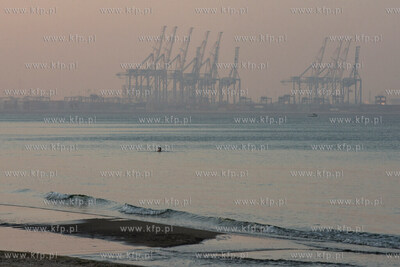 Gdańsk, Górki Zachodnie. Zimowy krajobraz nad morzem....