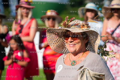 Sopot. Hipodrom. Wyścigi konne Sopot oraz Konkurs...