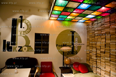 Sopot. Restauracja, bar Spoldzielnia Literacka
09.08.2011
fot....