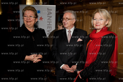 Gdansk. Ratusz Staromiejski. Uroczystosc wreczenia...