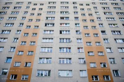 Gdansk. Zaspa. Budynek przy ul Pilotow 20.
24.07.2012
fot....