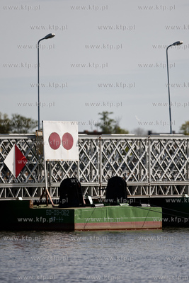 Gdansk. Sobieszewo. Odremontowany most pontonowy.
06.05.2014
fot....