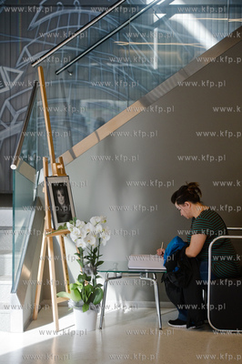 Gdynia. Infobox. Mieszkancy trojmiasta wpisuja sie...