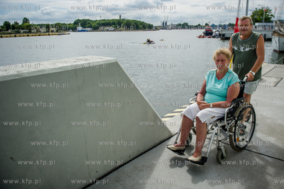 Gdansk. Uroczystosc otwarcia Falochronu Zachodniego...