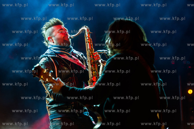 Gdansk. Zabawa sylwestrowa na Targu Weglowym.
Nz Ray...