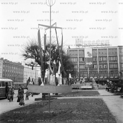 Przystanek komunikacji miejskiej na alei Grunwaldzkiej...