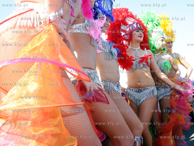 Skwer Kosciuszki Gdynia. Tancerki z zespolu X-Ray z...