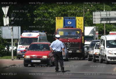Potezny korek na skrzyzowaniu ulic Armii Krajowej i...