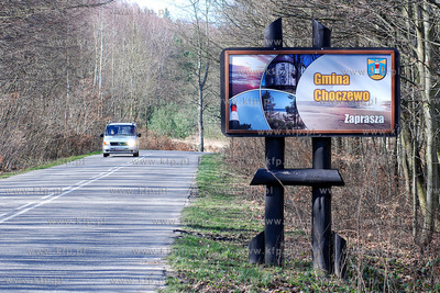 Powiat wejherowski. Nz. Tzw witacze na granicy gmin...