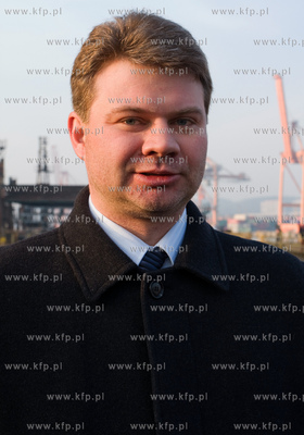 Pierwsze w tym roku wodowanie w Stoczni Gdynia S.A....