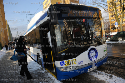 Gdynia. Przekazanie do uzytkowania nowych trolejbusow,...
