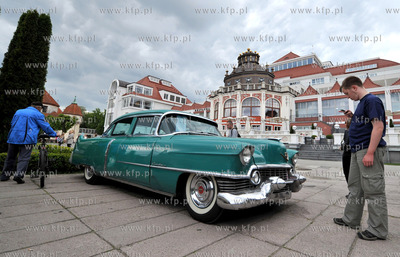 Plac Zdrojowy w Sopocie. Moto Show na Molo zorganizowany...