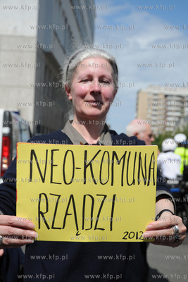 Po mszy w intencji ojczyzny z kosciola OO Redemptorystow...