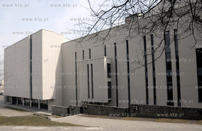 Zawieszenie wiechy na Teatrze Muzycznym w Gdyni. Nz....