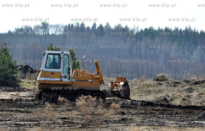 Koscierzyna. Nielegalne wyrobisko piachu i dzikie wysypisko...