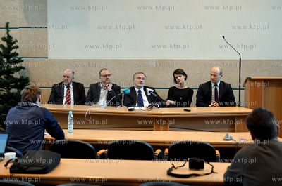 Konferncja prezydenta Wojciecha Szczurka w sprawie...