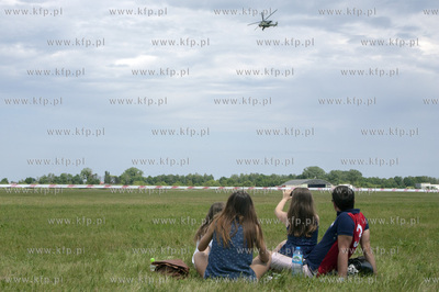 Piknik lotniczy polaczony ze Swietem 49 Bazy Lotniczej...