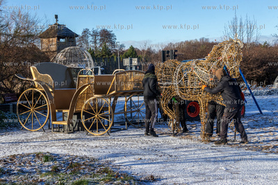 Przygotowania do otwarcia Lumina Park na terenie Międzynarodowego...