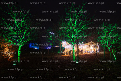 Przedpremierowy pokaz iluminacji w Lumina Park na terenie...