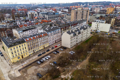 Panorama Gdańska. Widok na kamienice przy ulicy Chłodnej....