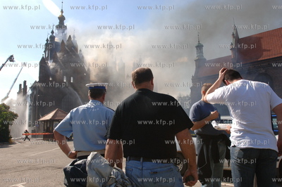 Pozar kosciola sw Katarzyny w Gdansku. 22.05.2006 Fot....